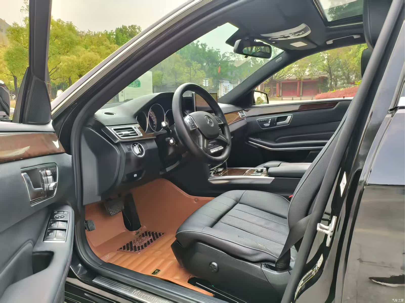 Mercedes-Benz E-Class, 2015 10