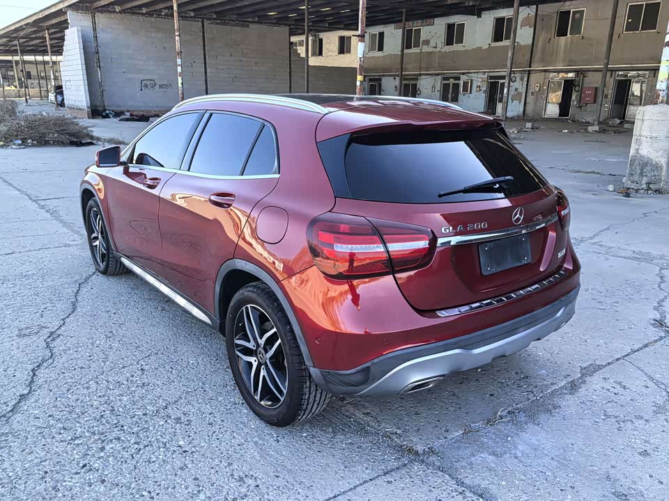 Mercedes-Benz GLA