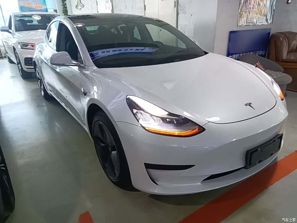 Tesla Model 3, 2020 4