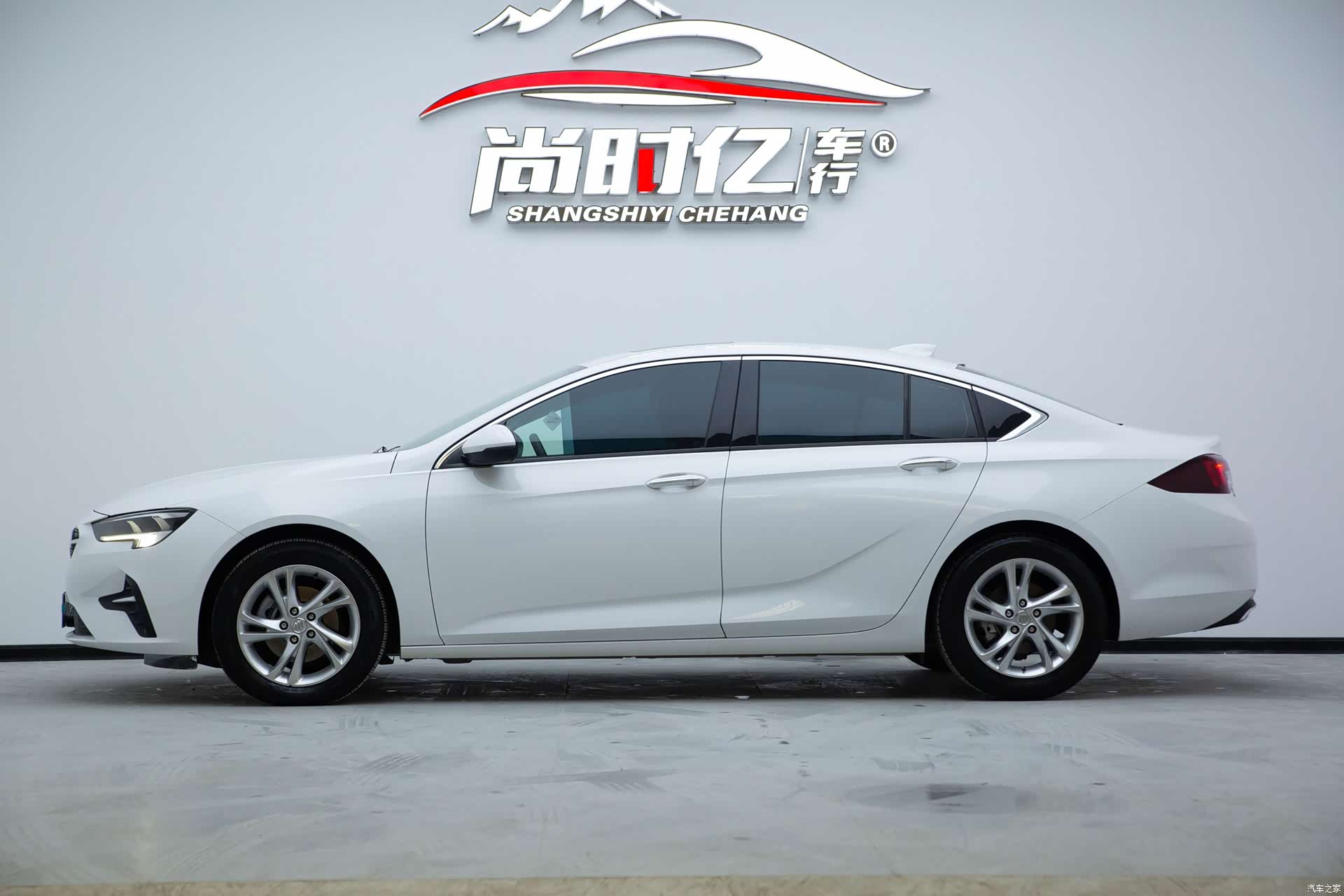 Buick Regal, 2022 все фото