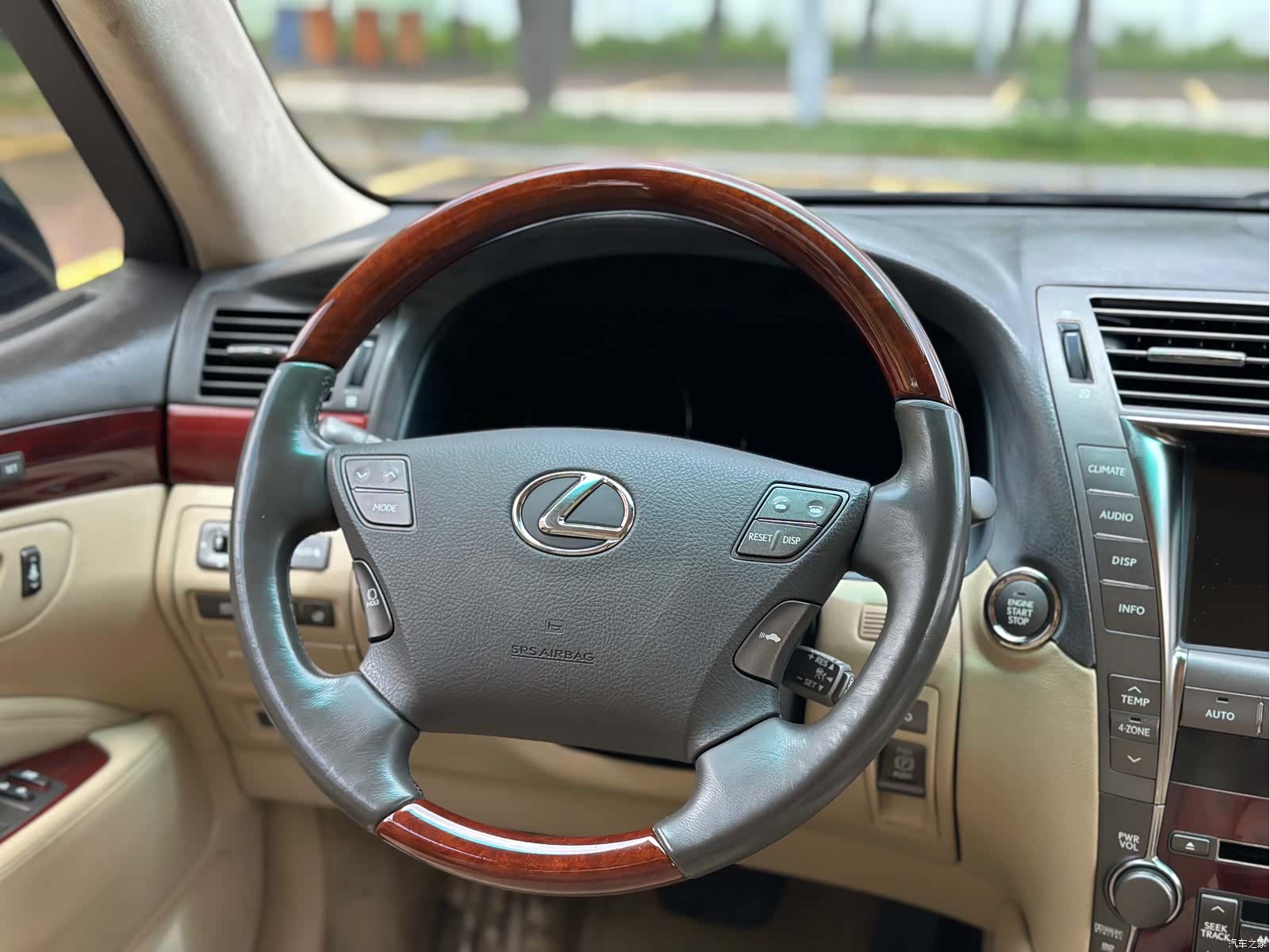Lexus LS, 2009 19