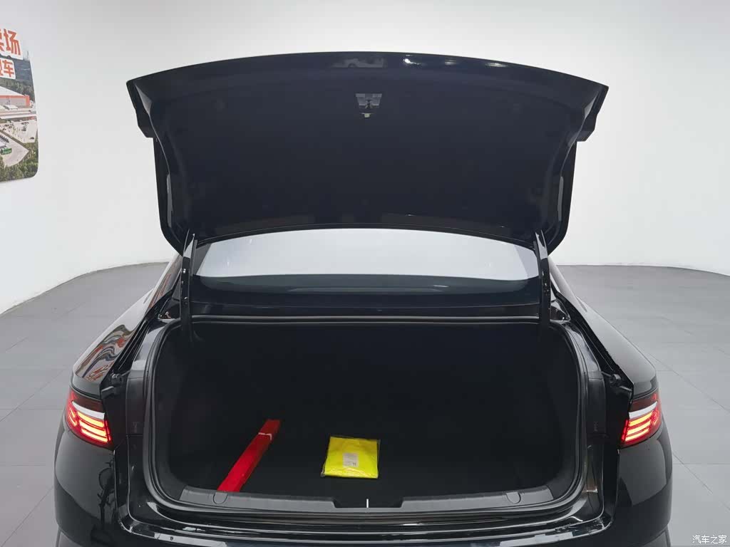 Geely Preface, 2023 16
