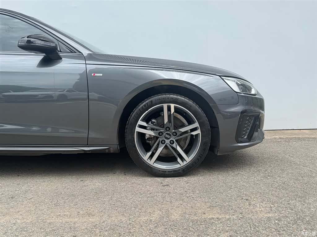 Audi A4L, 2023 4