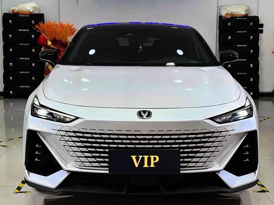 Changan UNI-V