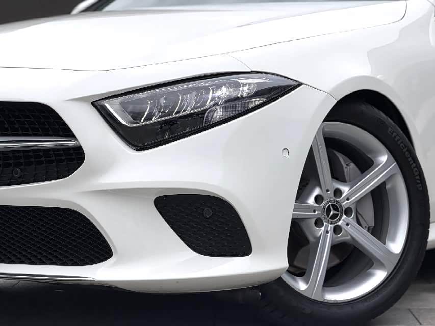 Mercedes-Benz CLS