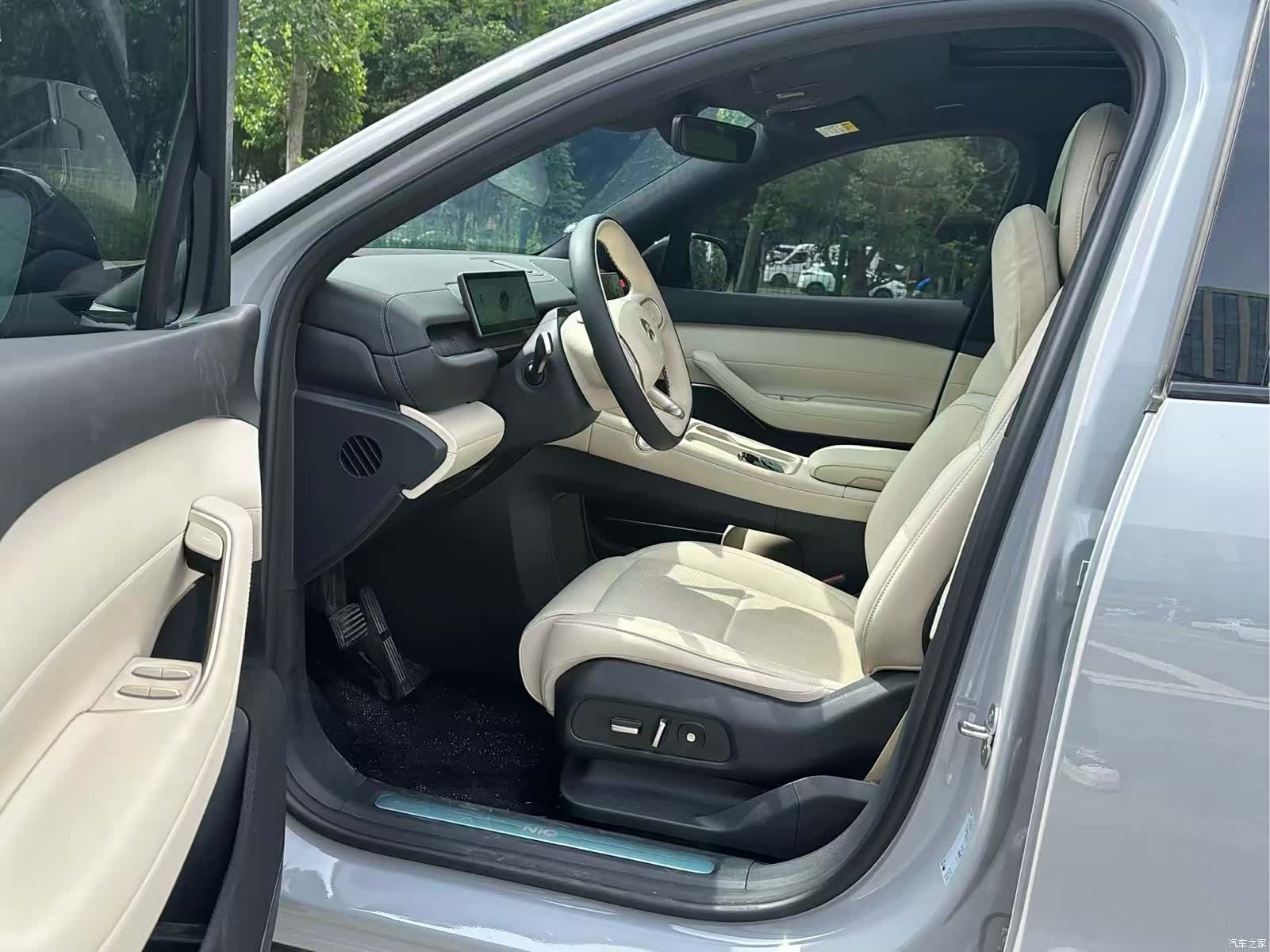 NIO ES6, 2025 4