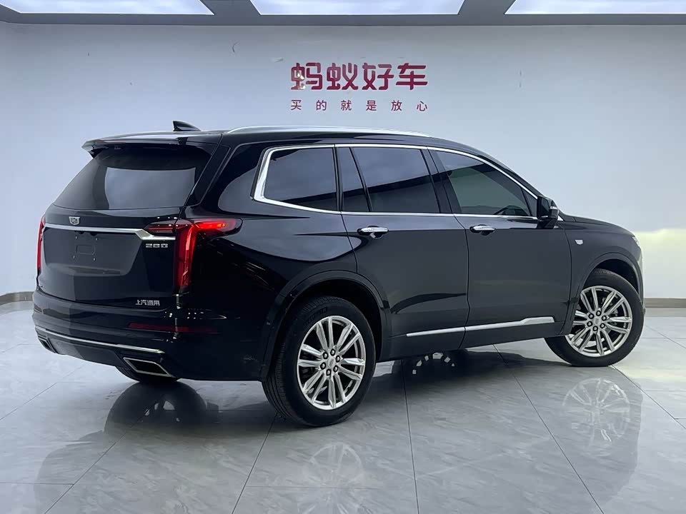 Cadillac XT6