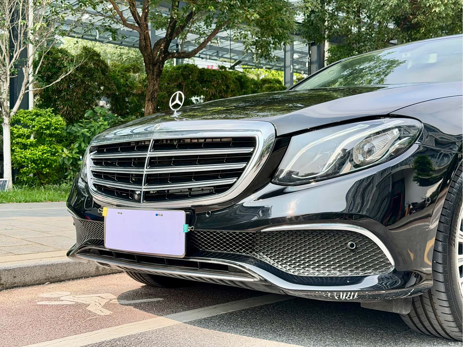 Mercedes-Benz E-Class, 2020 4