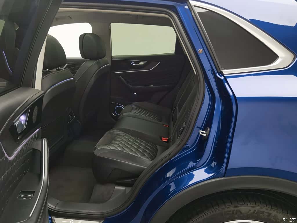 Hongqi HS5, 2020 15