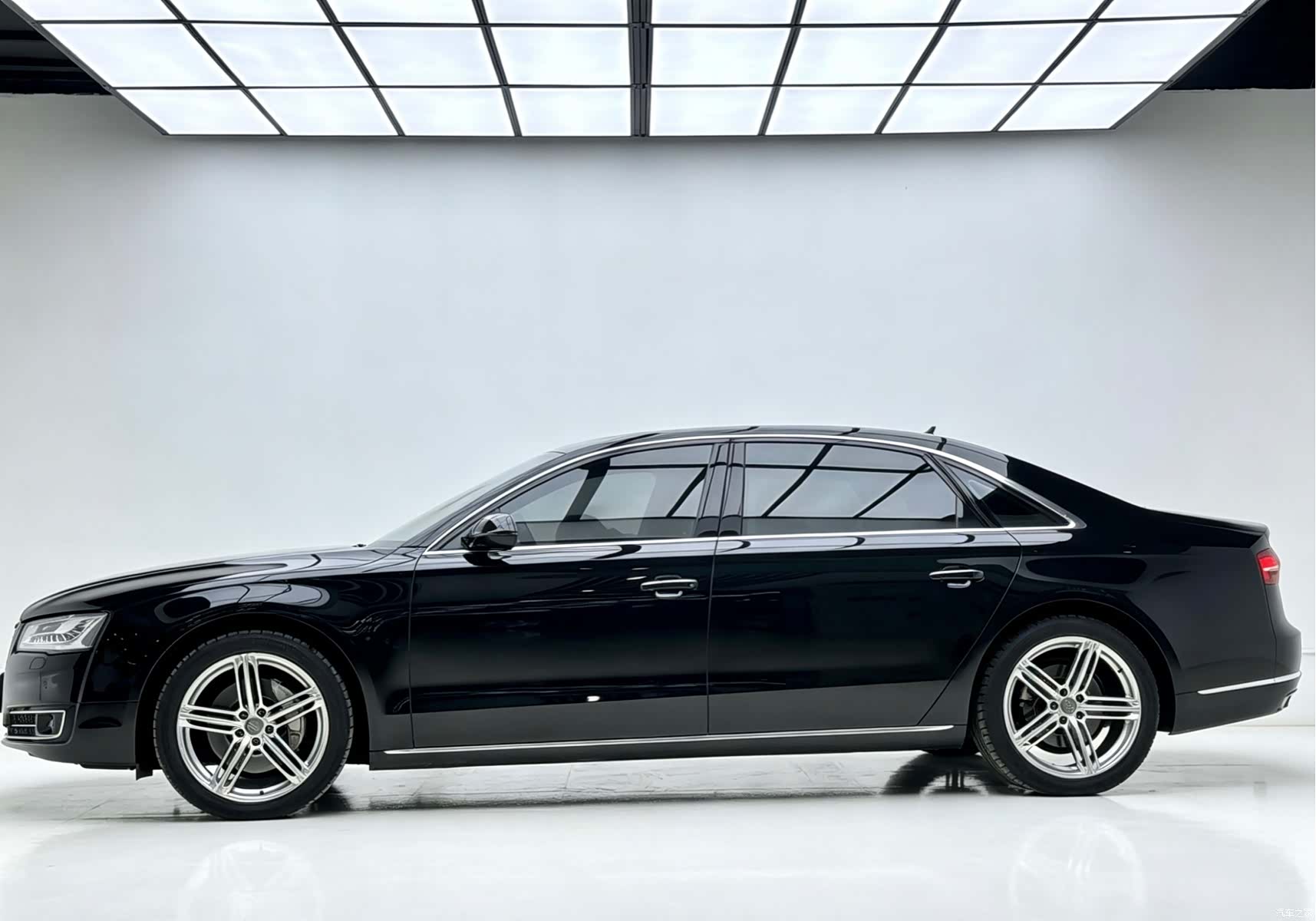 Audi A8L, 2016 3