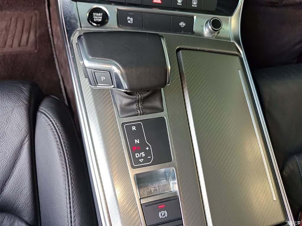 Audi A6L, 2020 14