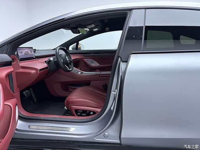 Luxeed S7, 2025 6