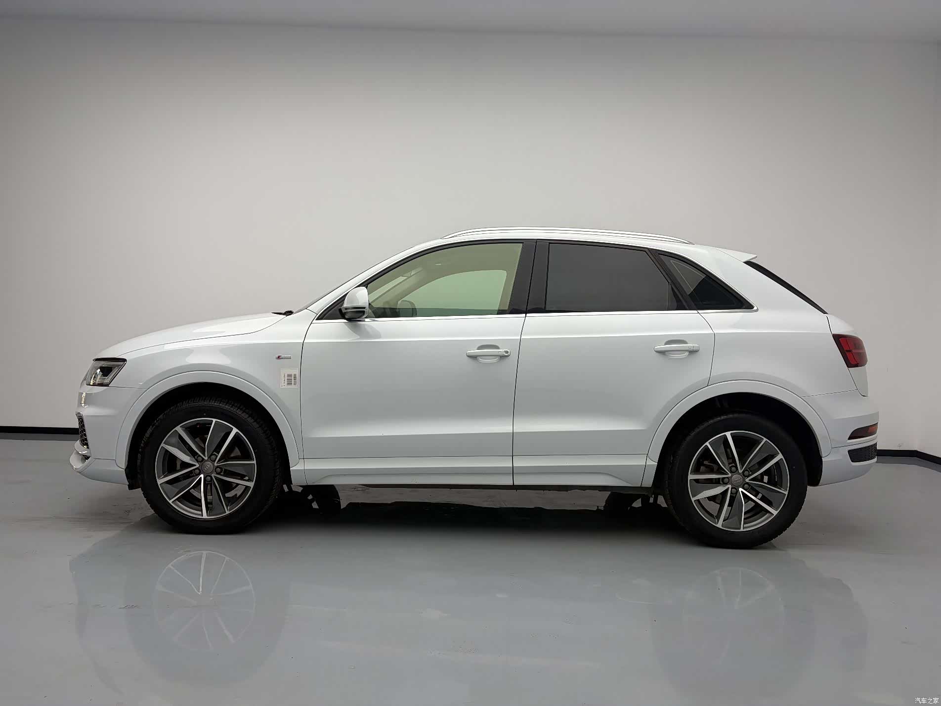 Audi Q3, 2019 7