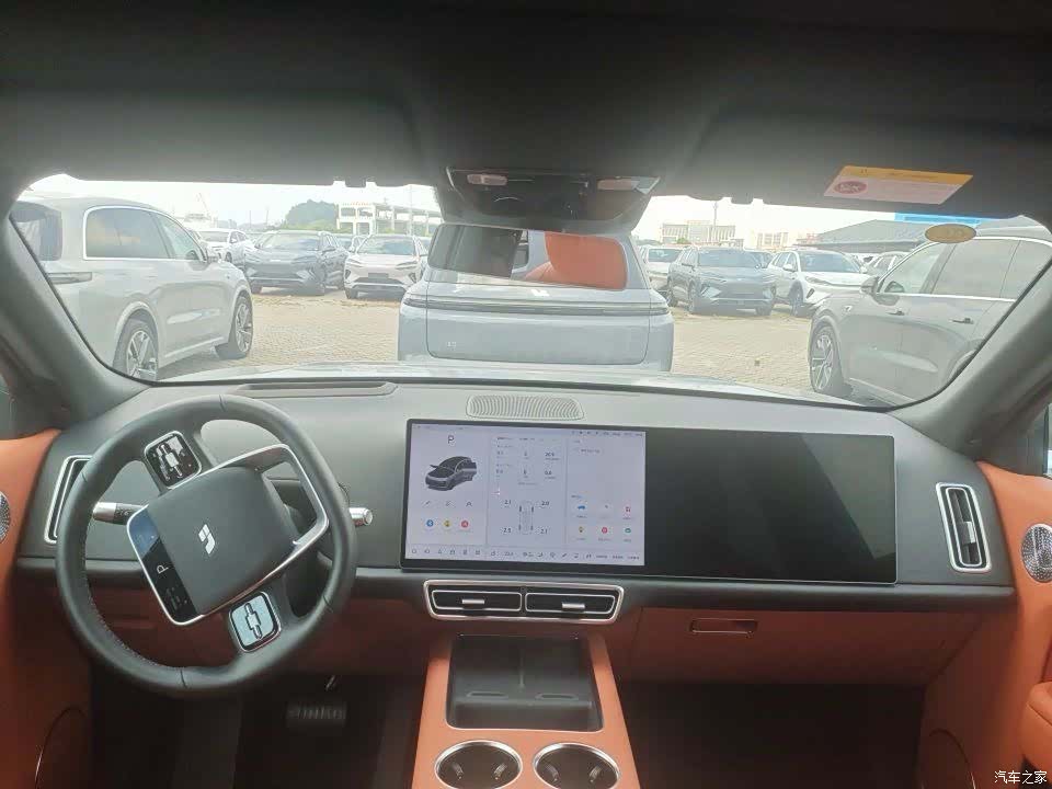 Li Auto L8, 2025 7