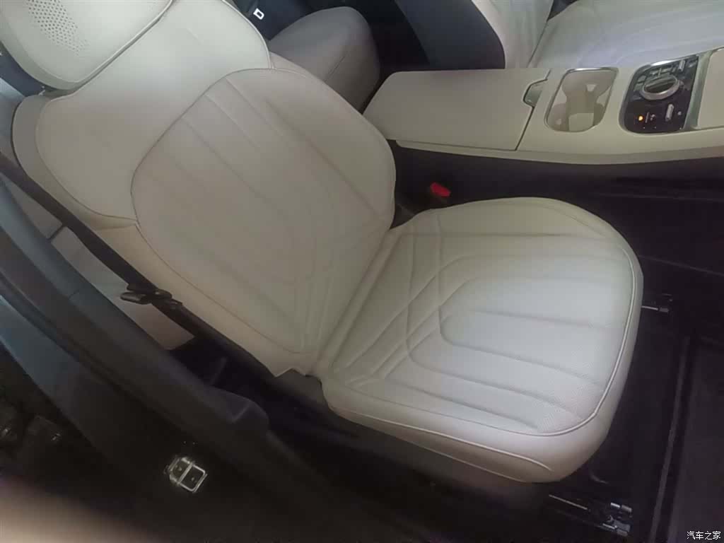 Geely 7, 2025 25