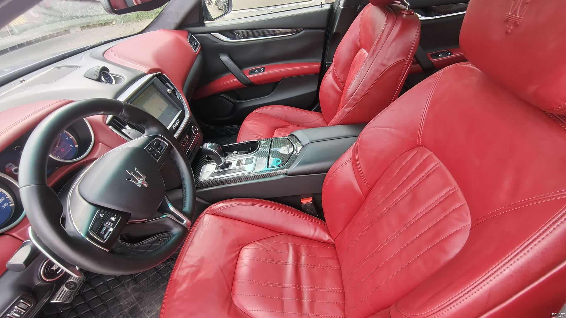 Maserati Ghibli, 2015 11