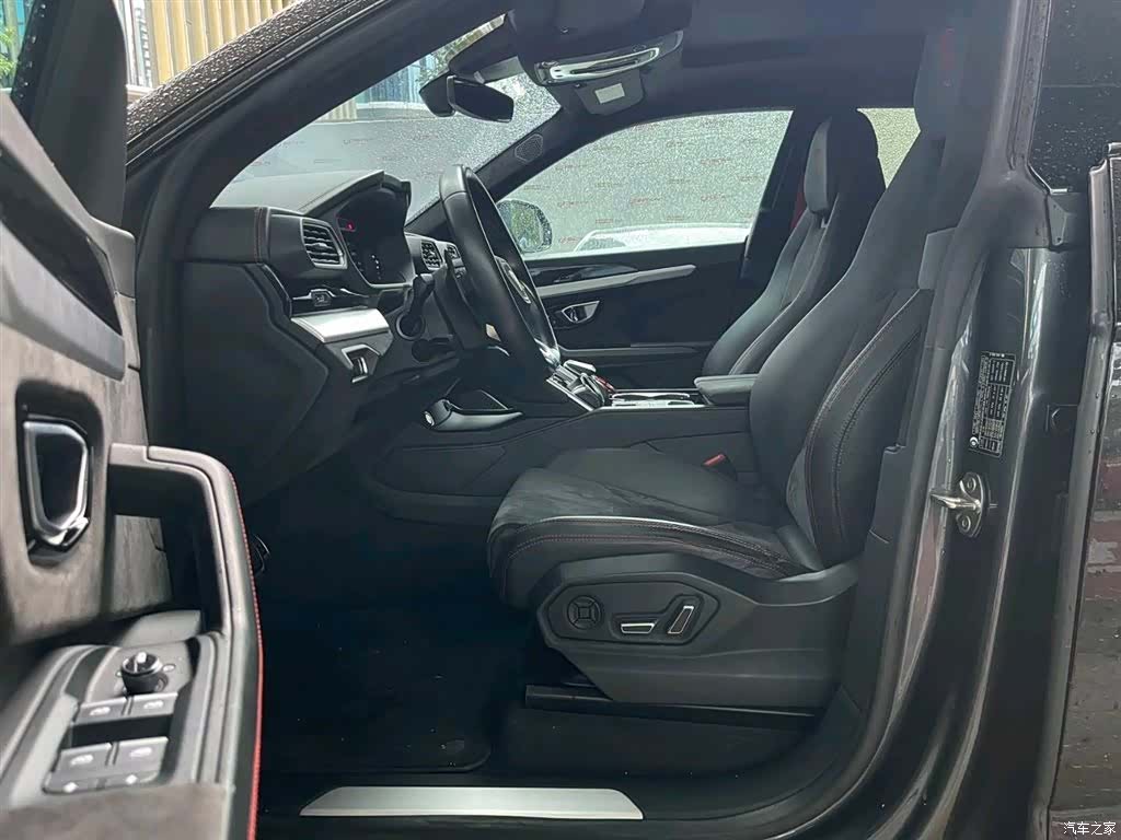 Lamborghini Urus, 2019 12