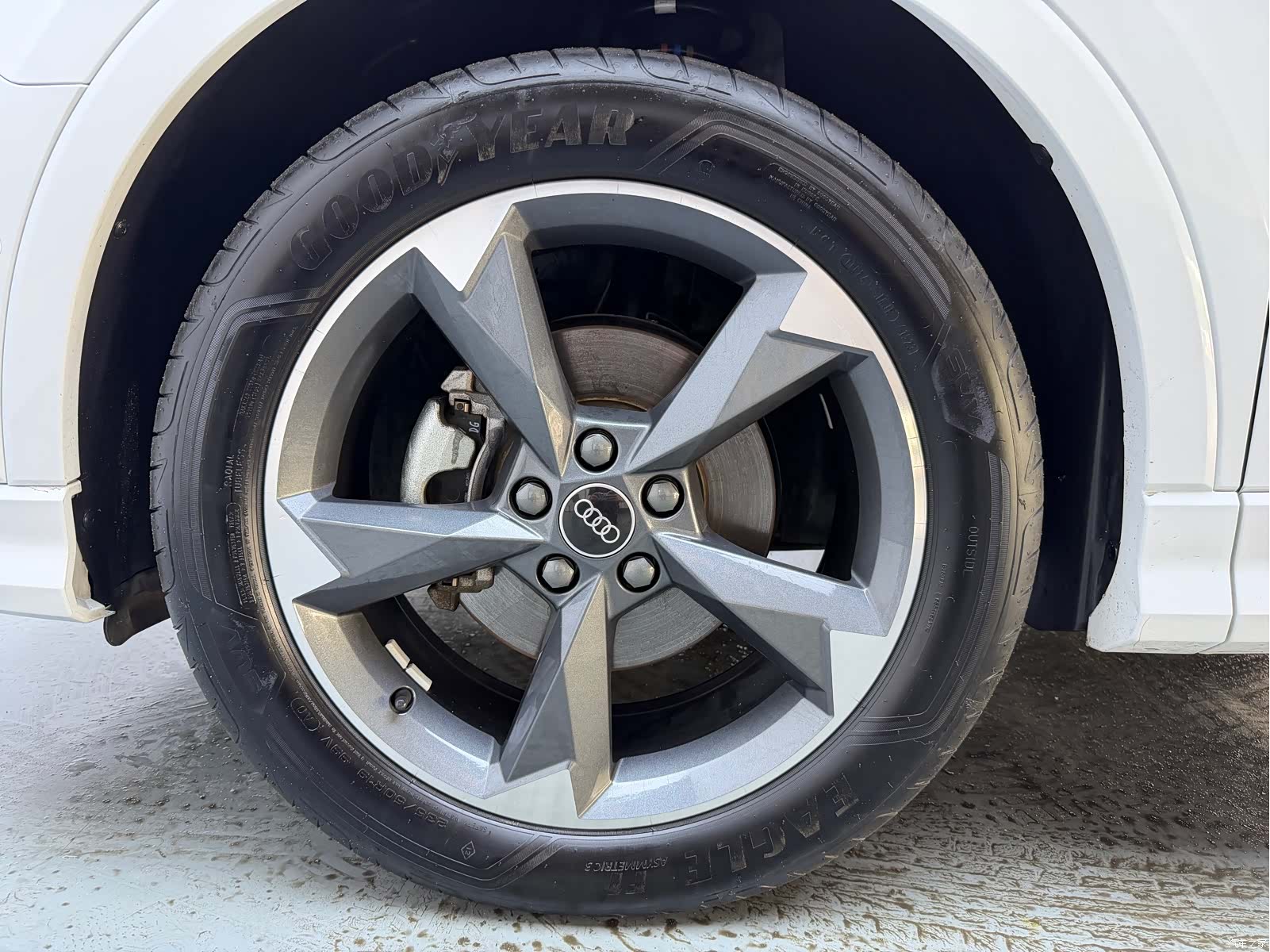 Audi Q3, 2023 8