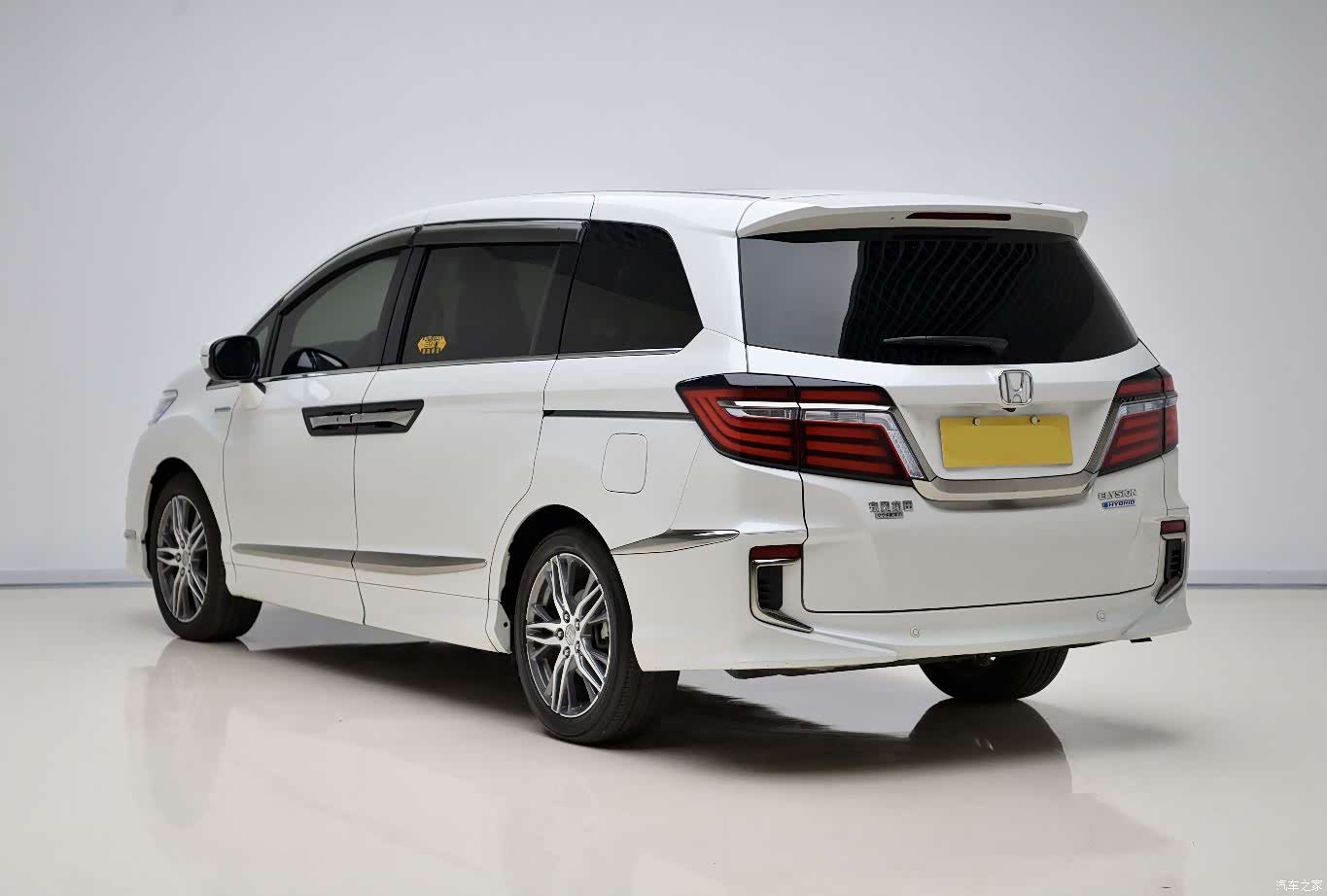 Honda Elysion, 2021 3