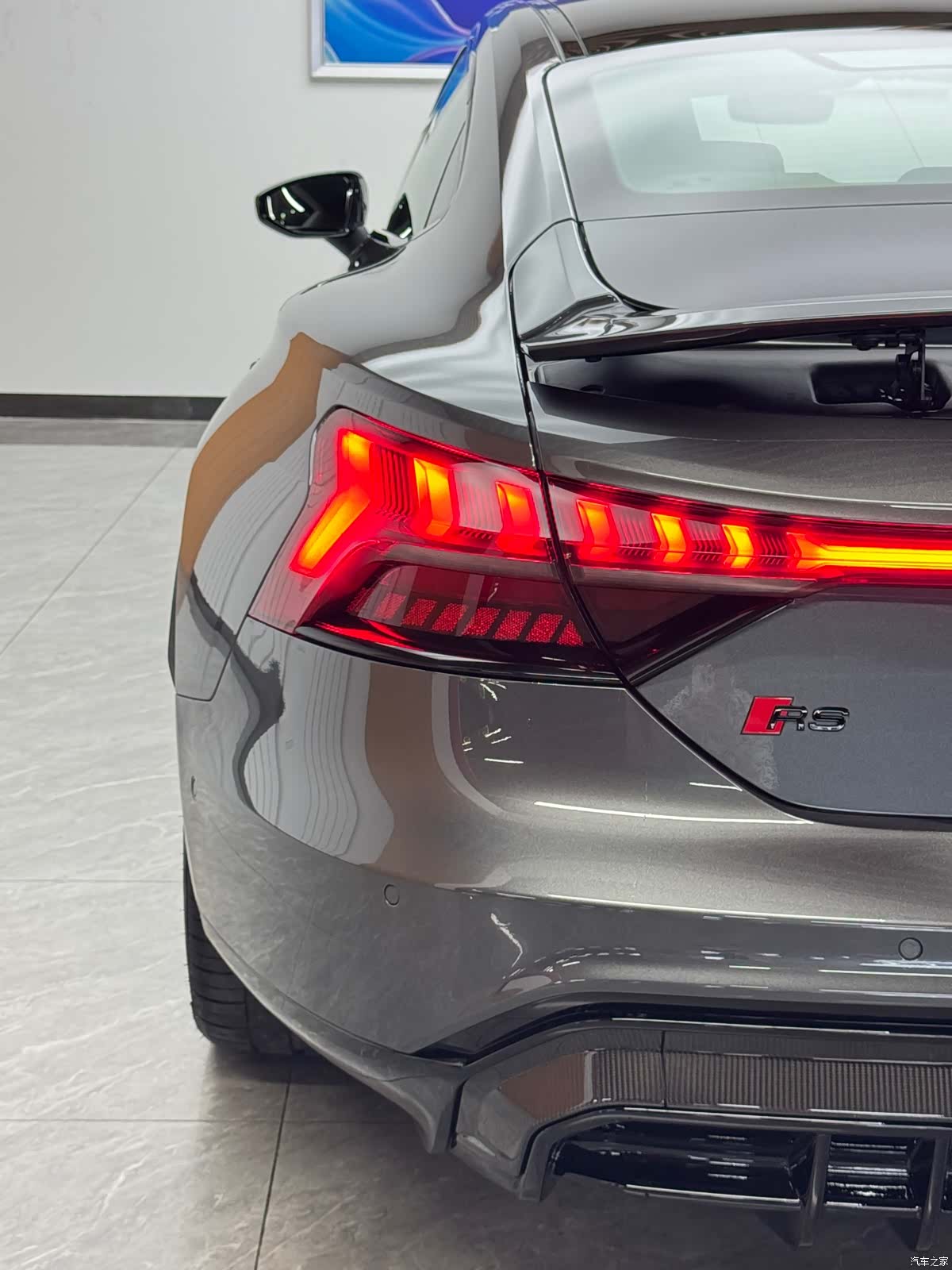 Audi e-tron, 2023 18