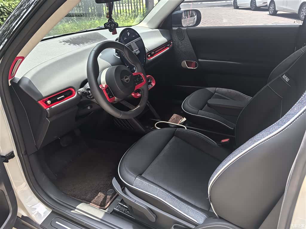 Mini Cooper, 2024 15