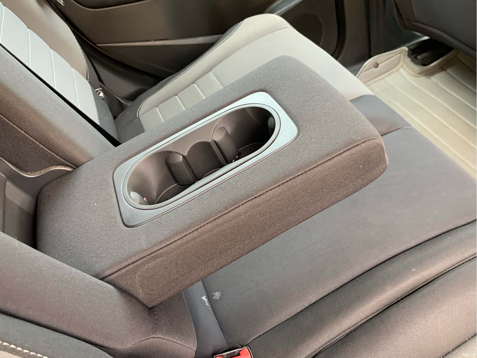 Ford Kuga, 2014 30