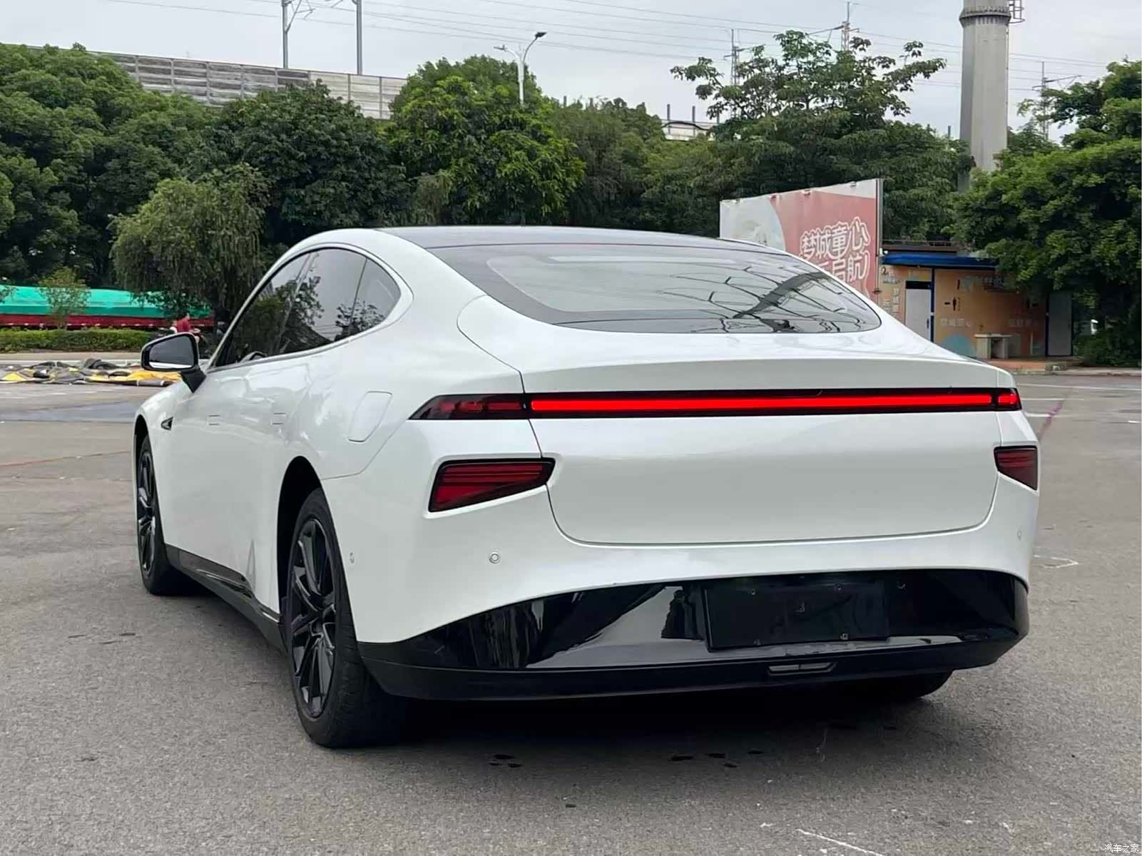 Xpeng P7, 2021 9