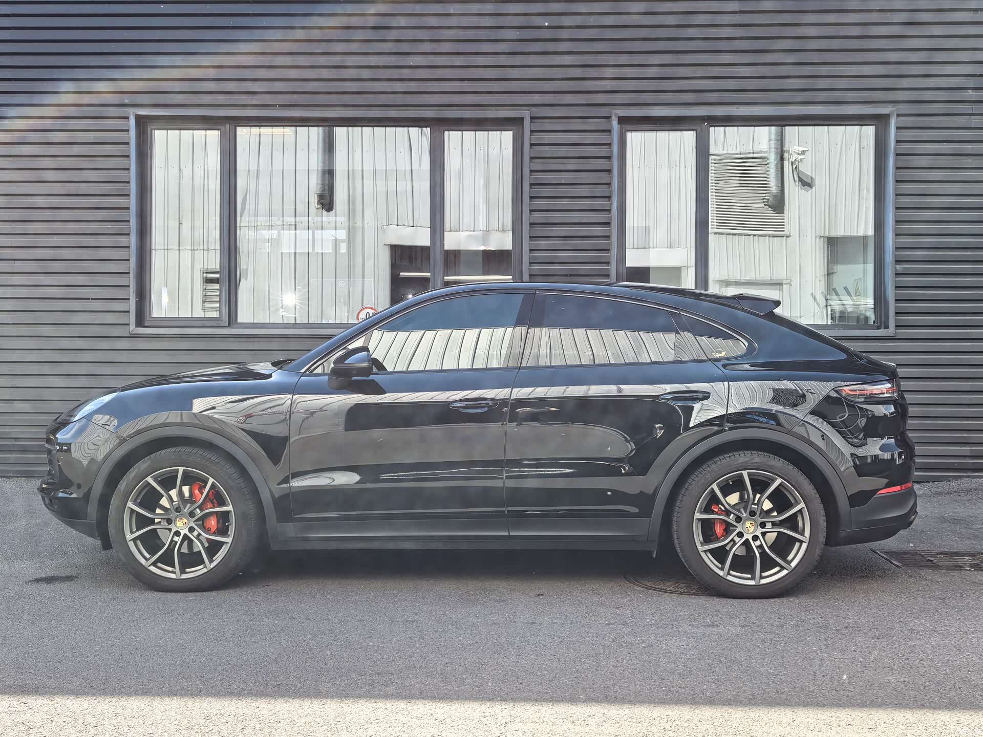 Porsche Cayenne, 2022 все фото