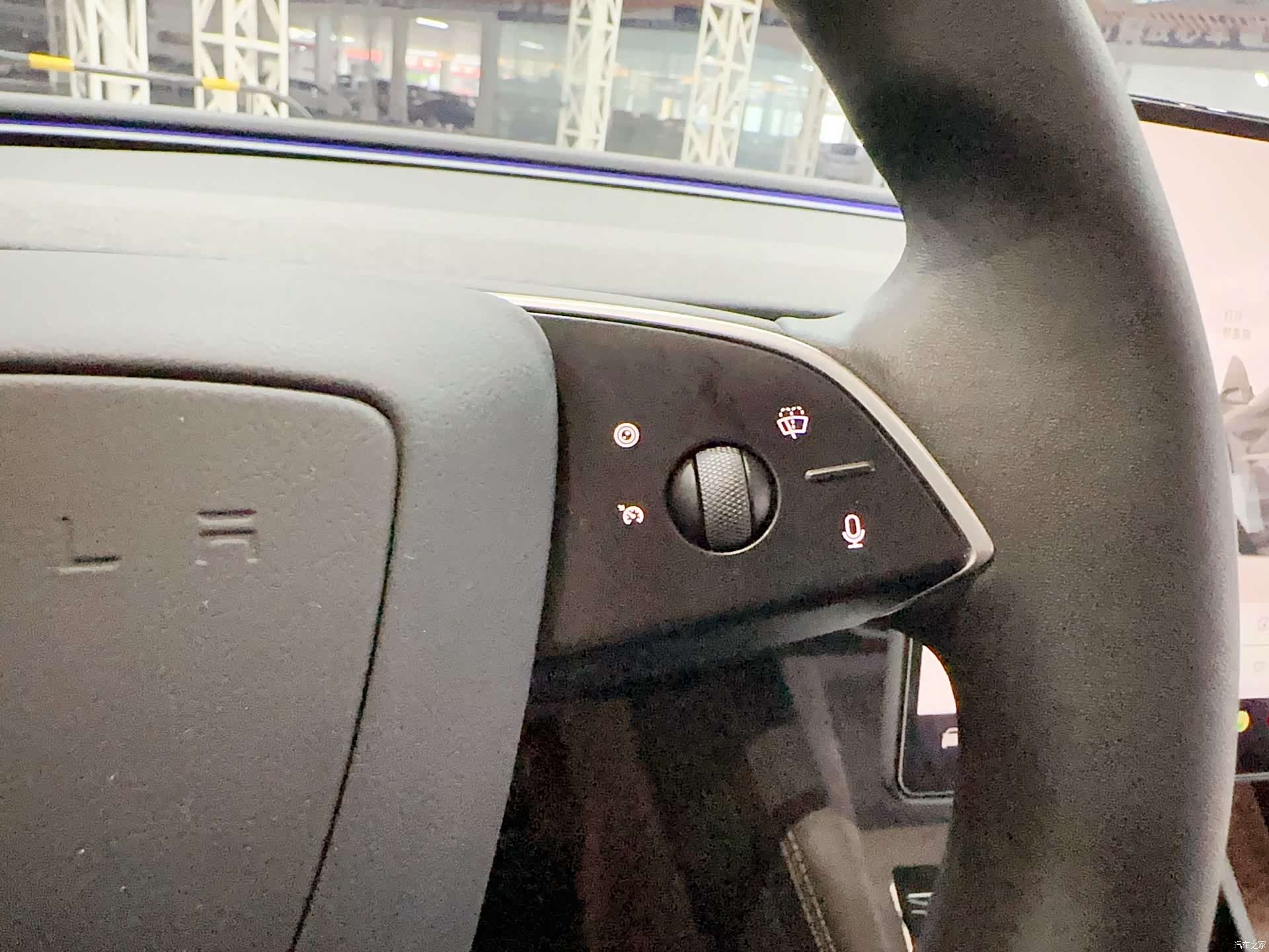 Tesla Model 3, 2024 19