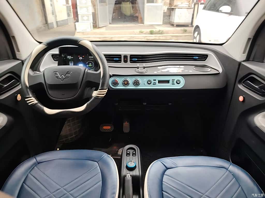 Wuling MINIEV, 2022 10