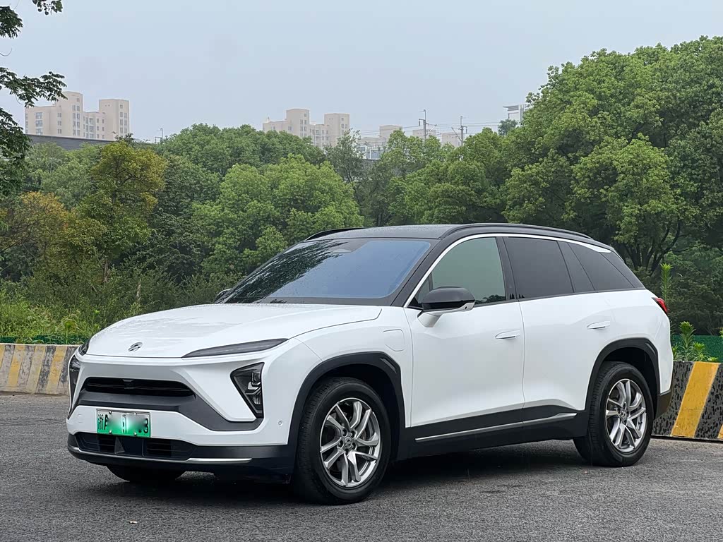 NIO ES6