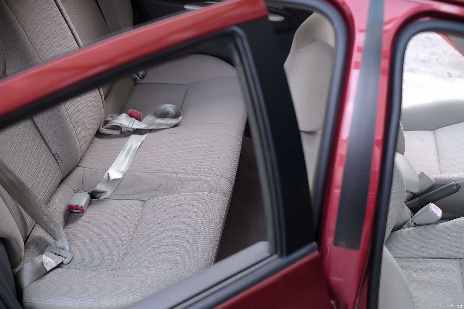 Toyota GL-S, 2012 39