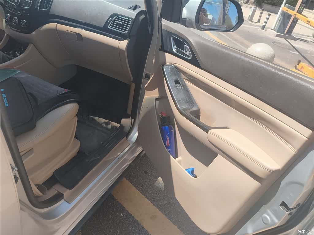 Wuling 730, 2015 20