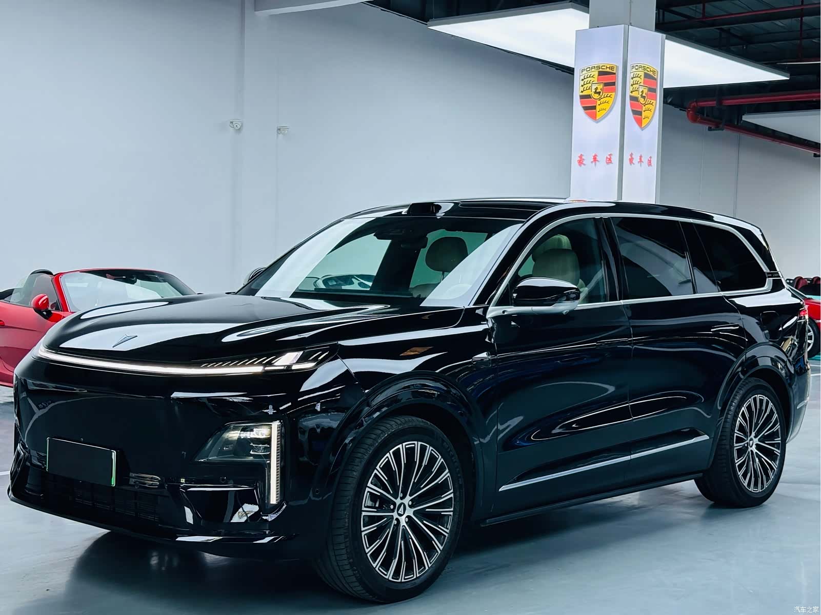 Deepal S09, 2025 1