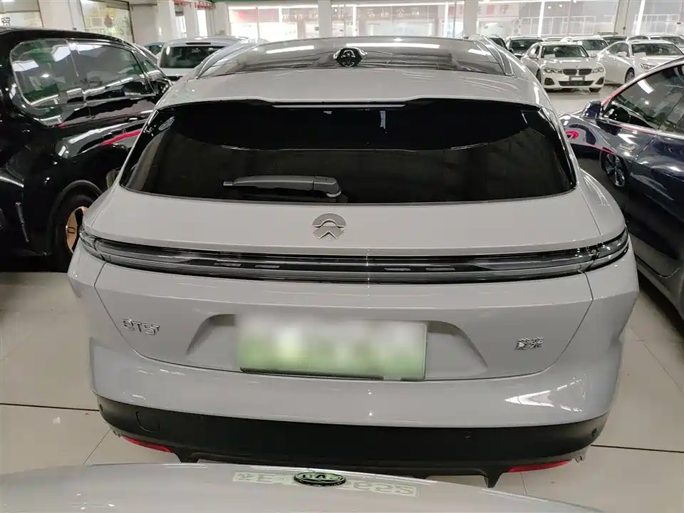 NIO ET5T