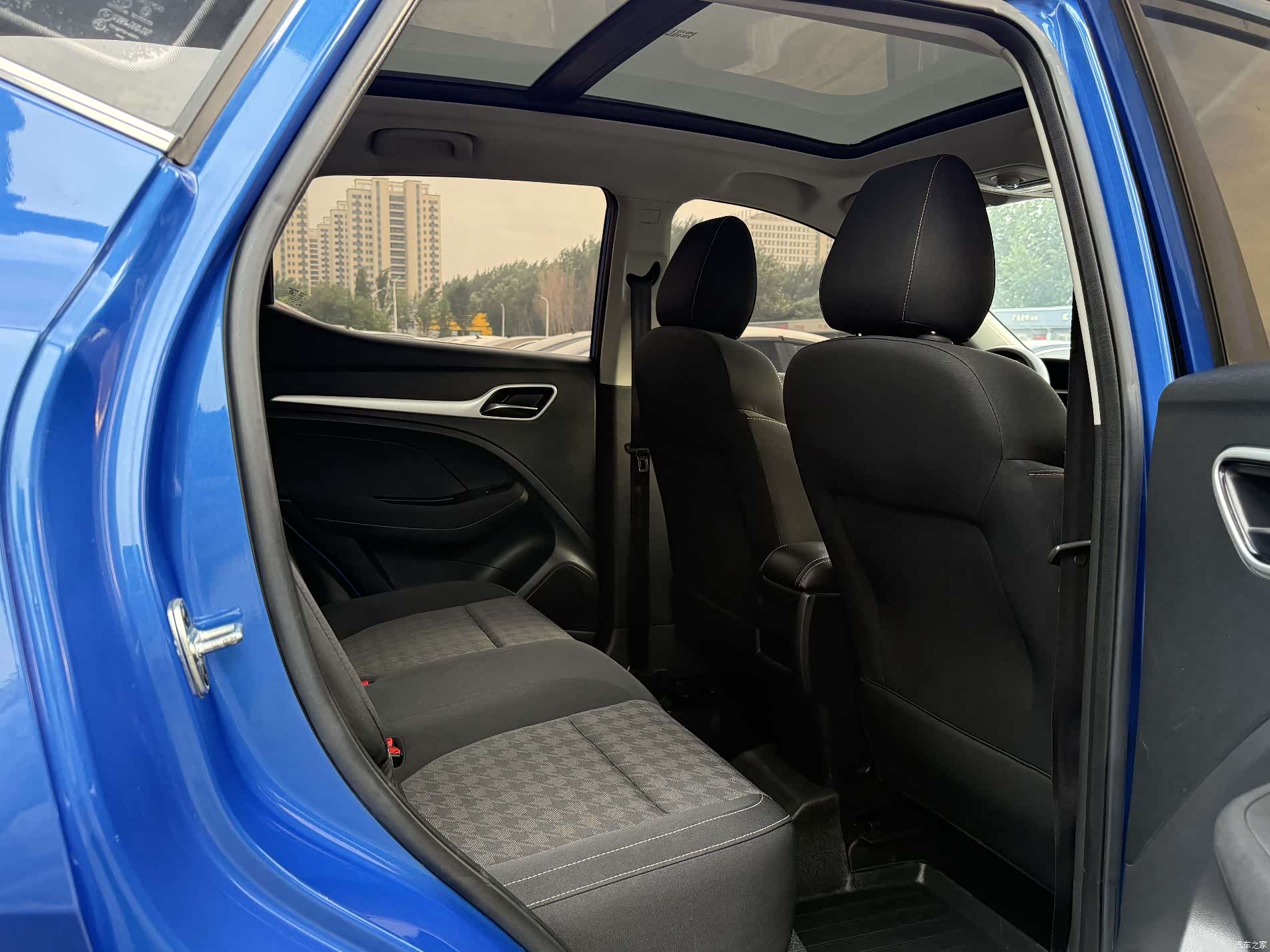 MG ZS, 2019 17