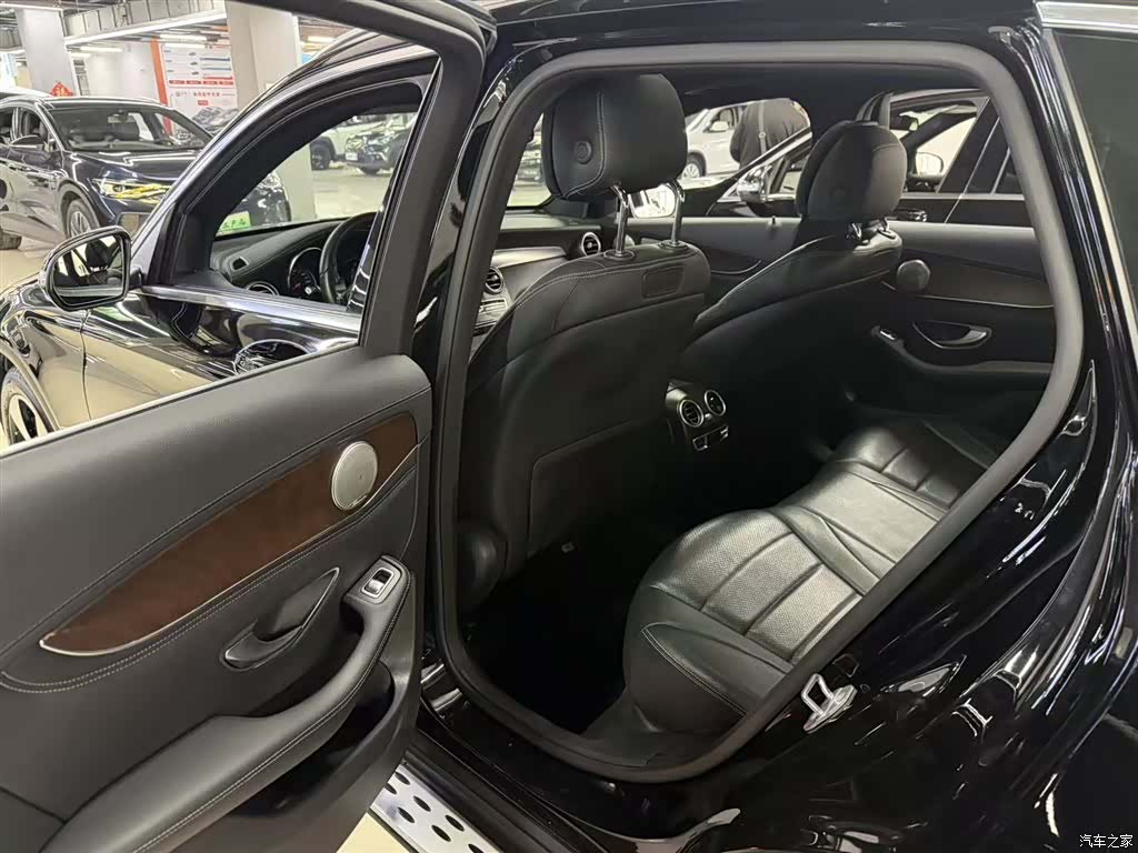 Mercedes-Benz GLC, 2018 14