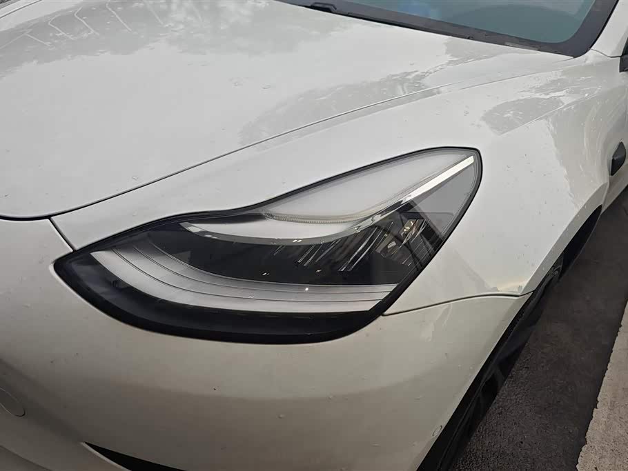 Tesla Model 3 Tesla Model 3