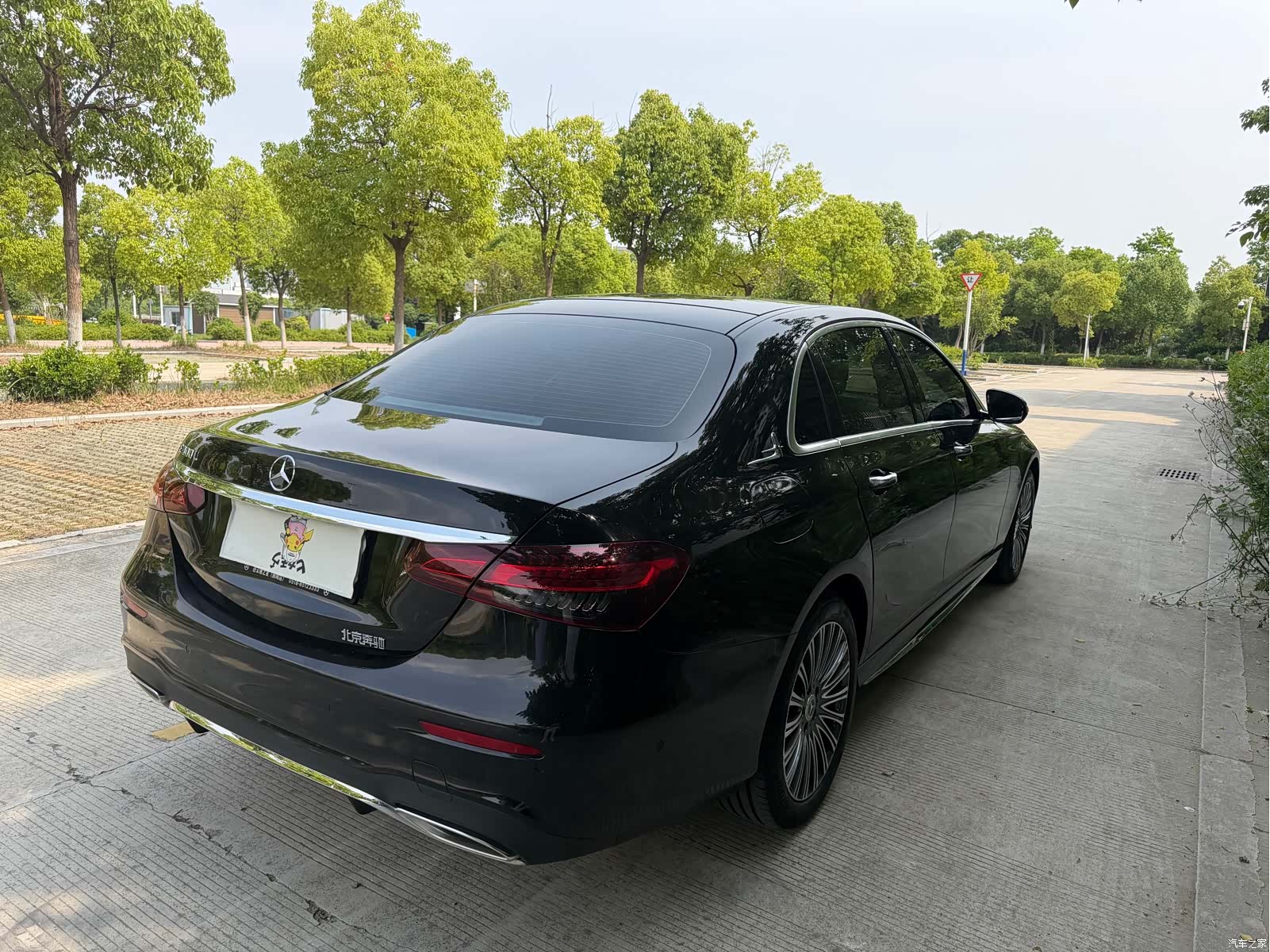 Mercedes-Benz E-Class, 2023 19