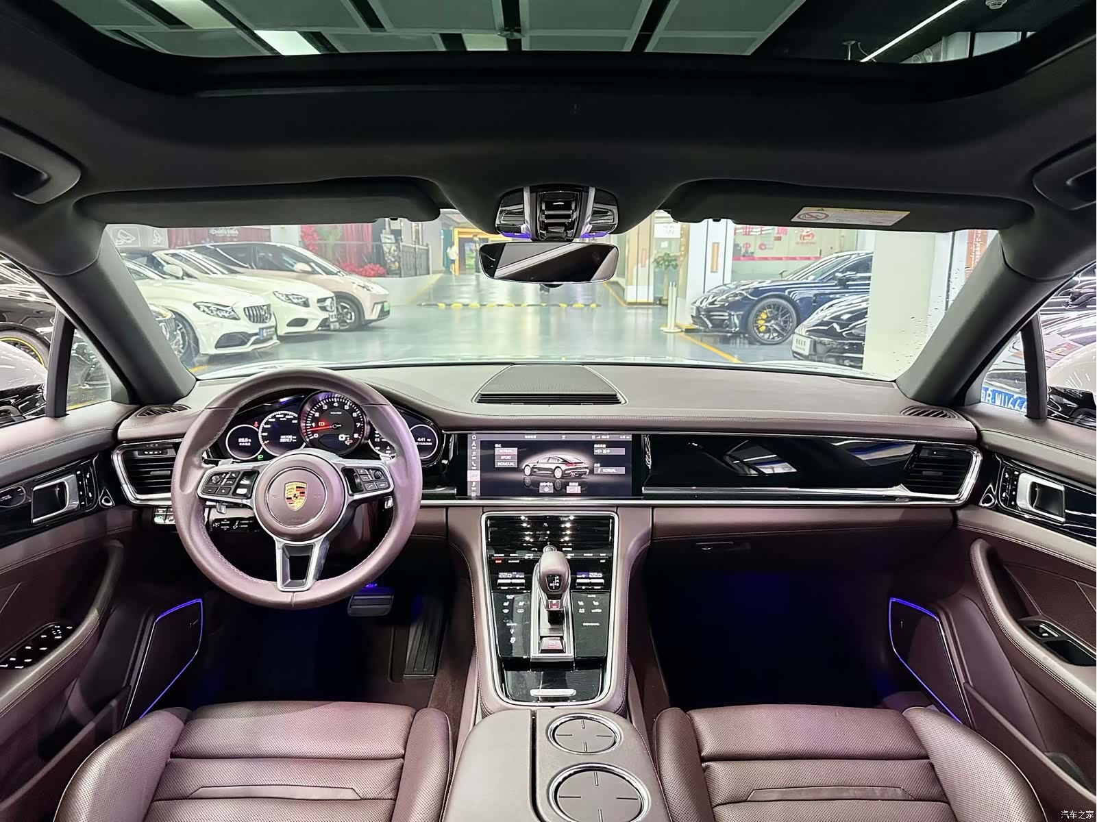 Porsche Panamera, 2018 все фото