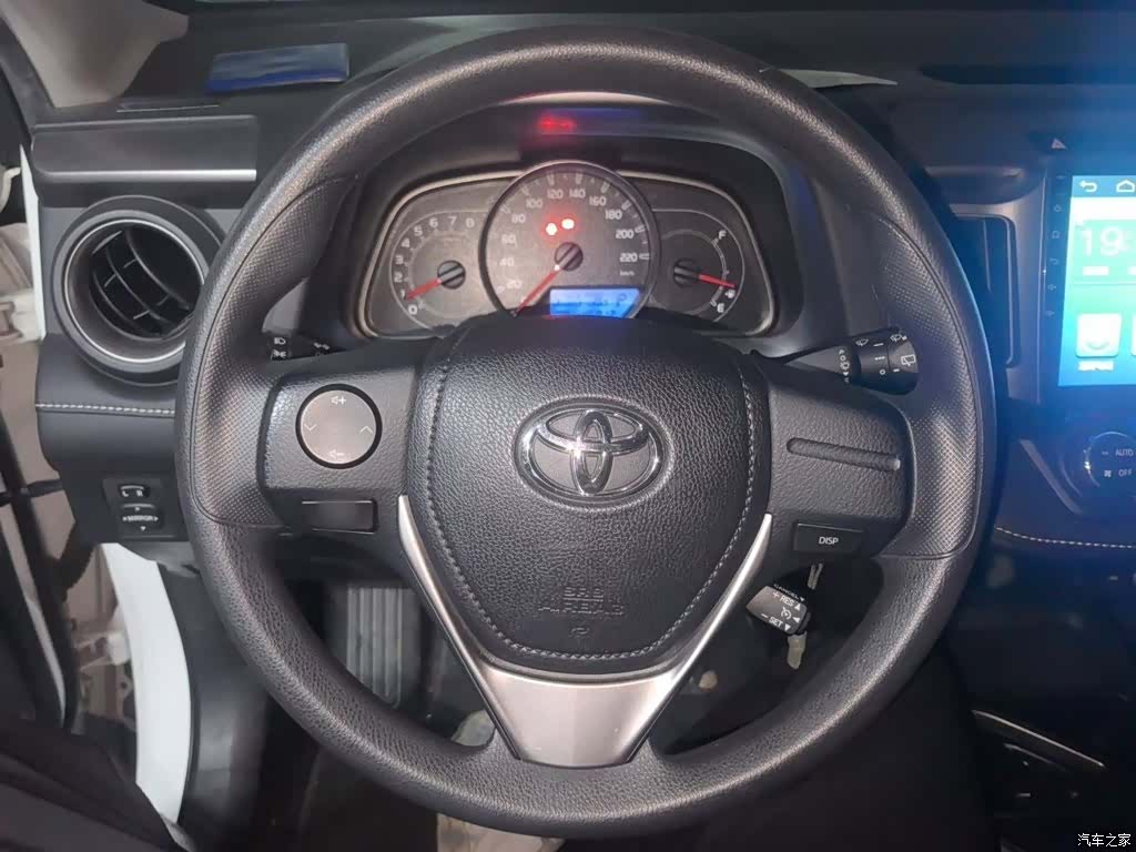 Toyota RAV4, 2019 3