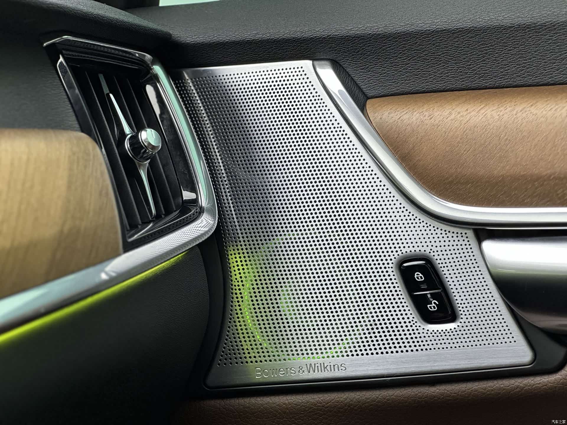 Volvo S90, 2019 10