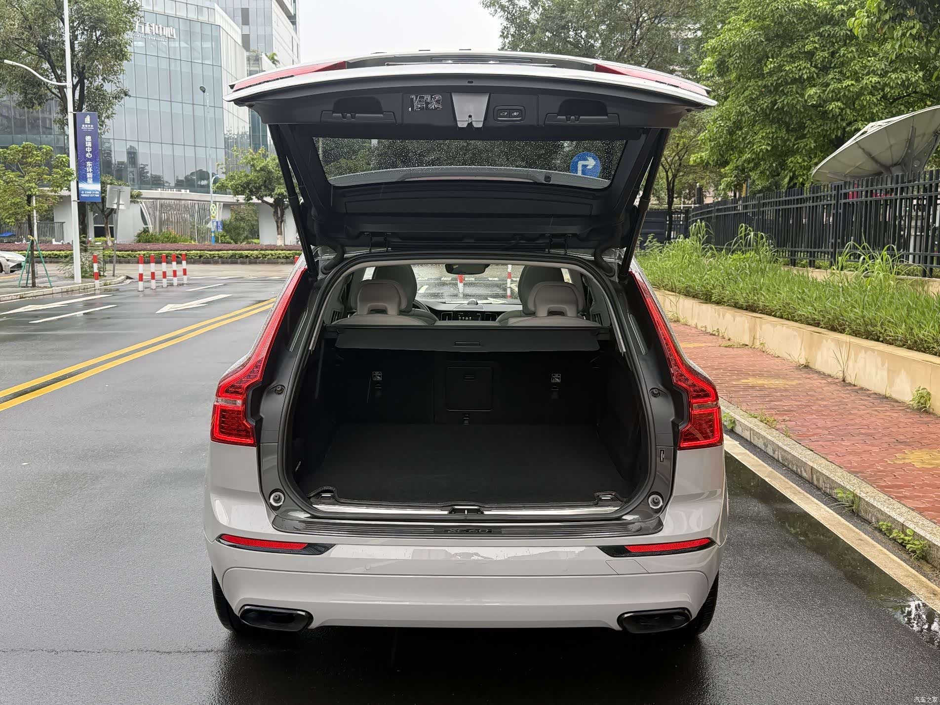 Volvo XC60, 2018 13
