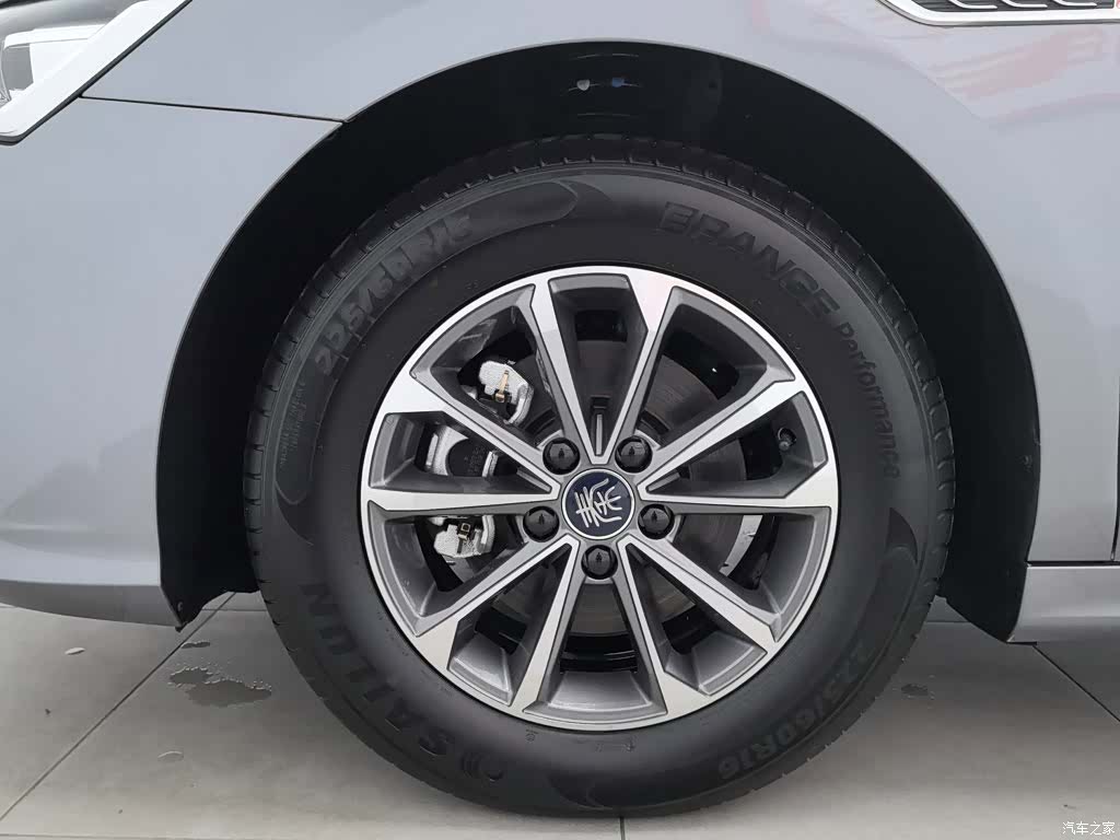 BYD Qin, 2024 17