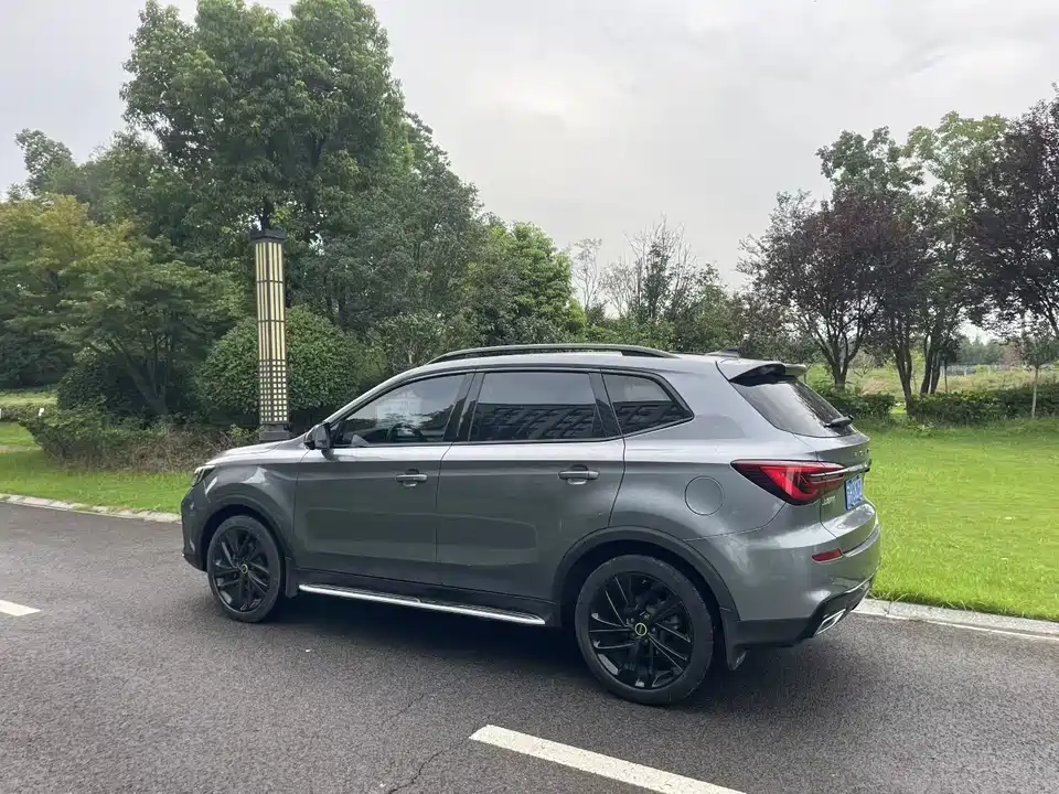 Roewe RX5 Roewe RX5