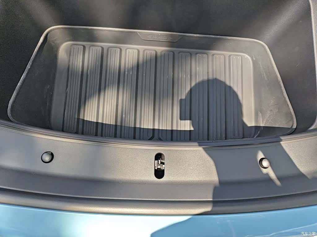 Li Auto i6, 2025 11