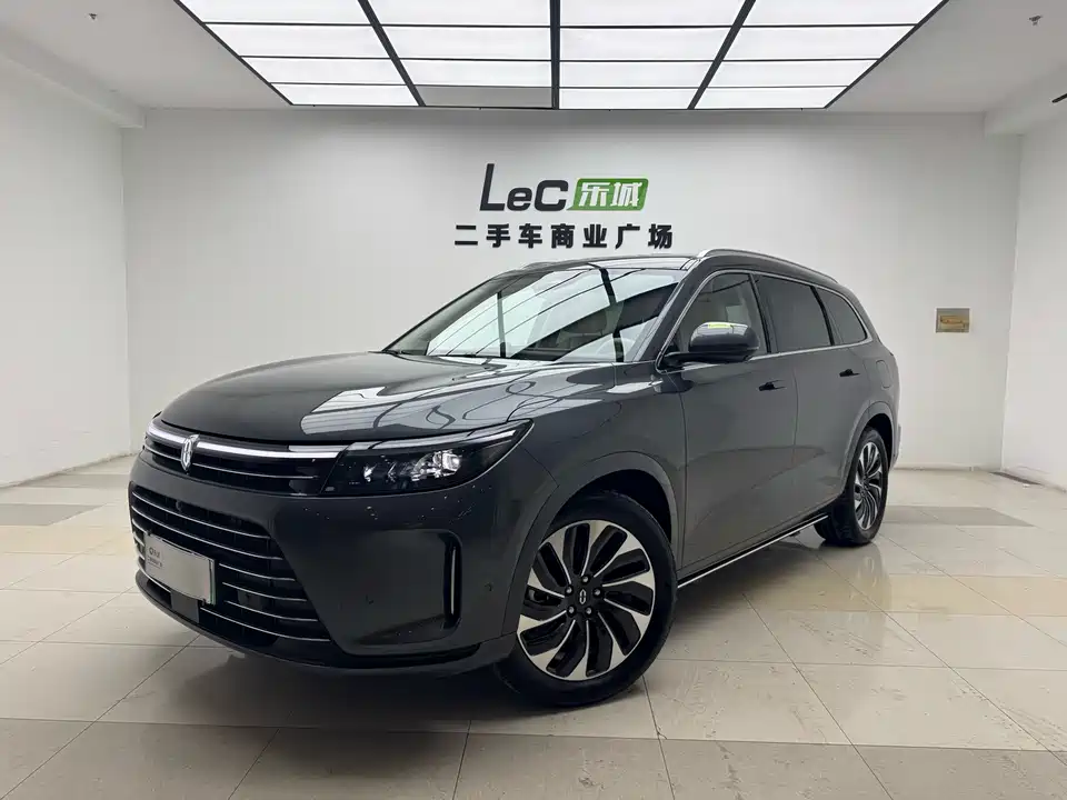 AITO Ask the world M7