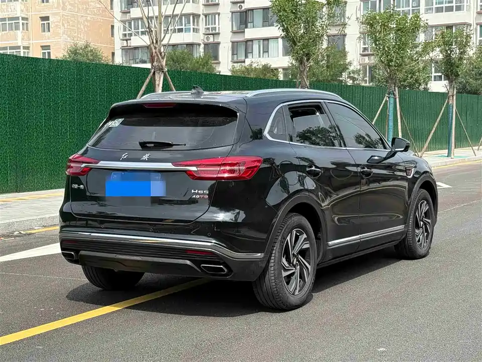 Hongqi HS5