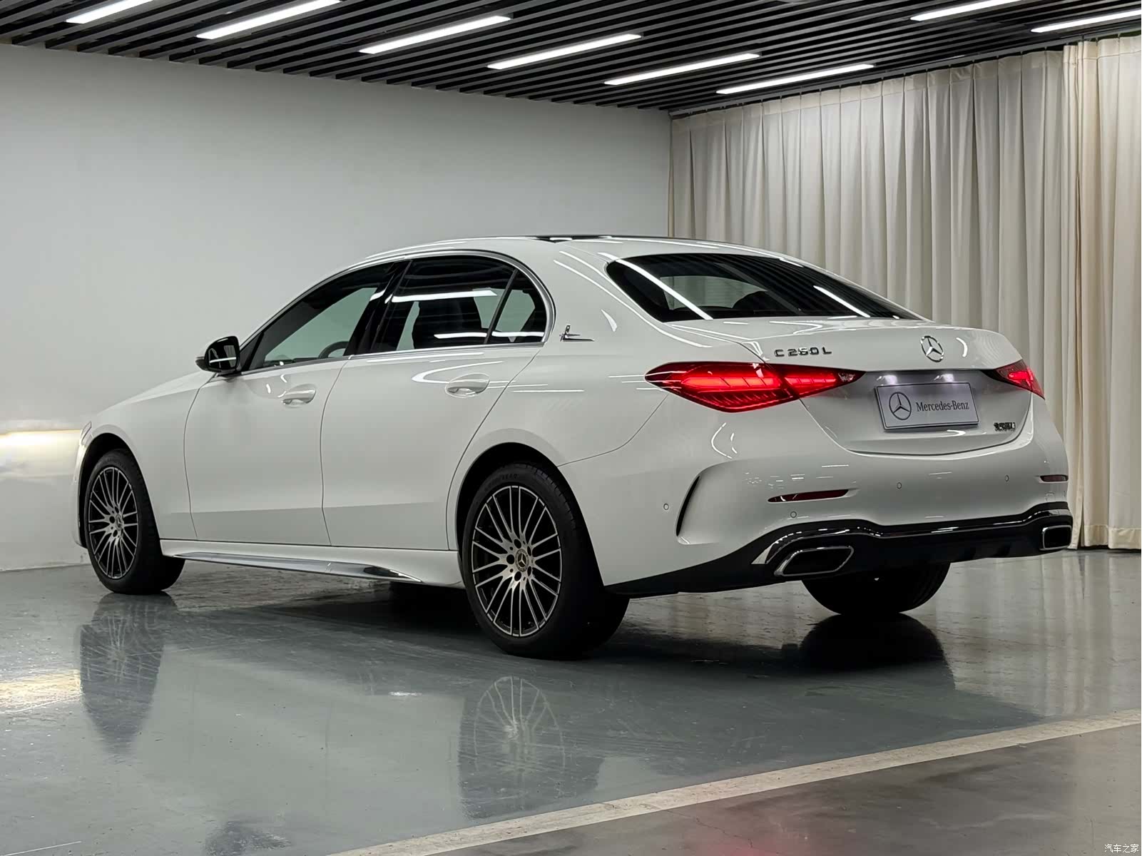Mercedes-Benz C-Class, 2024 21