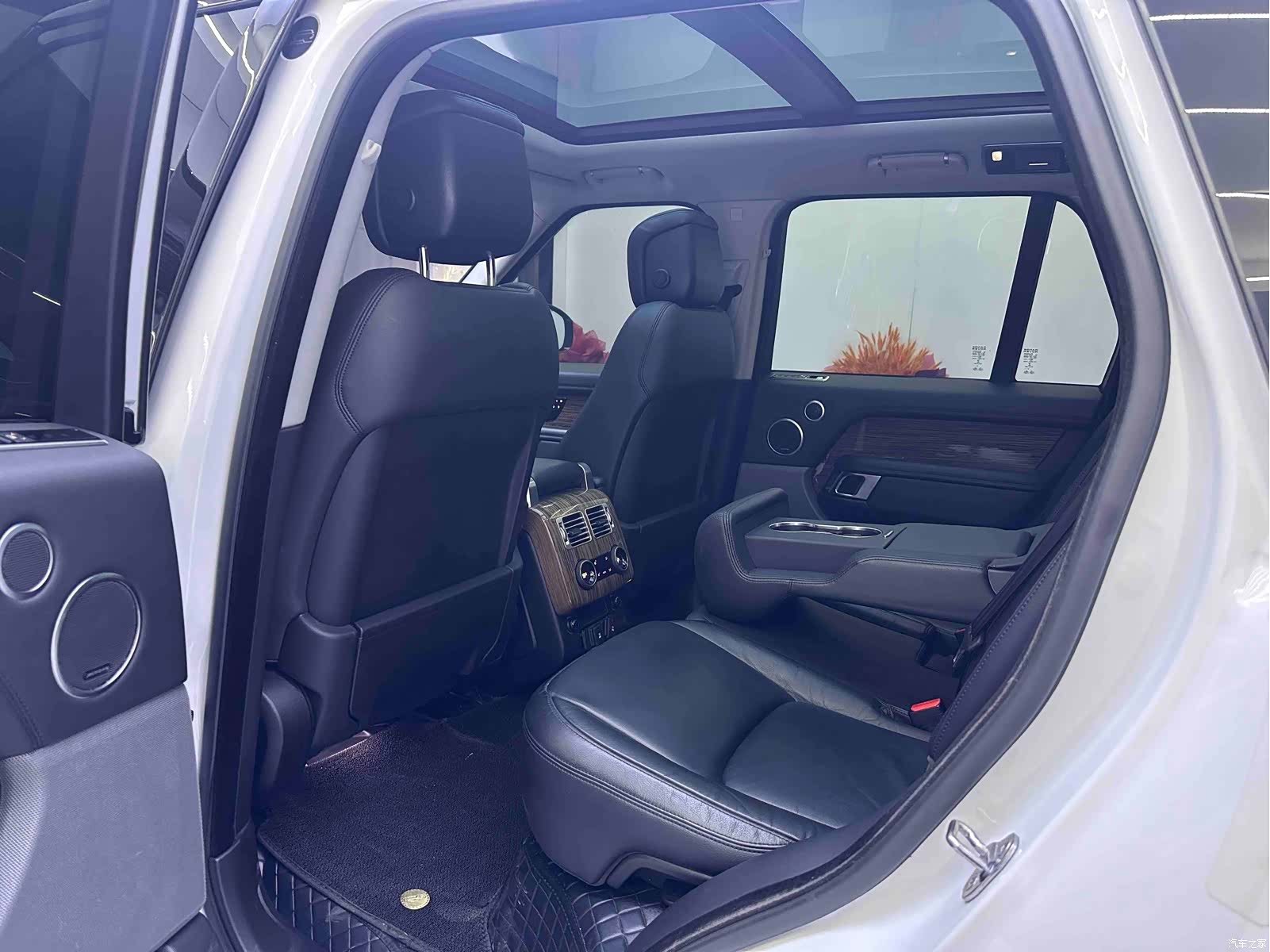 Land Rover Range Rover, 2018 11